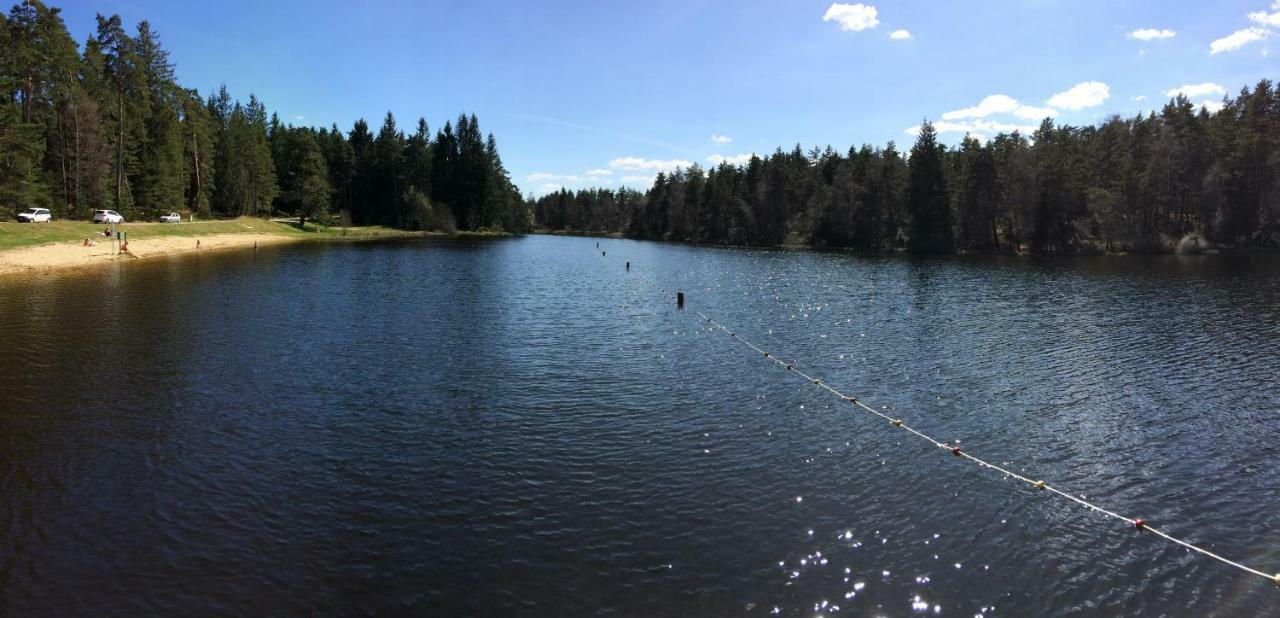 Gite Des 3 Etangs Malvieres Екстер'єр фото